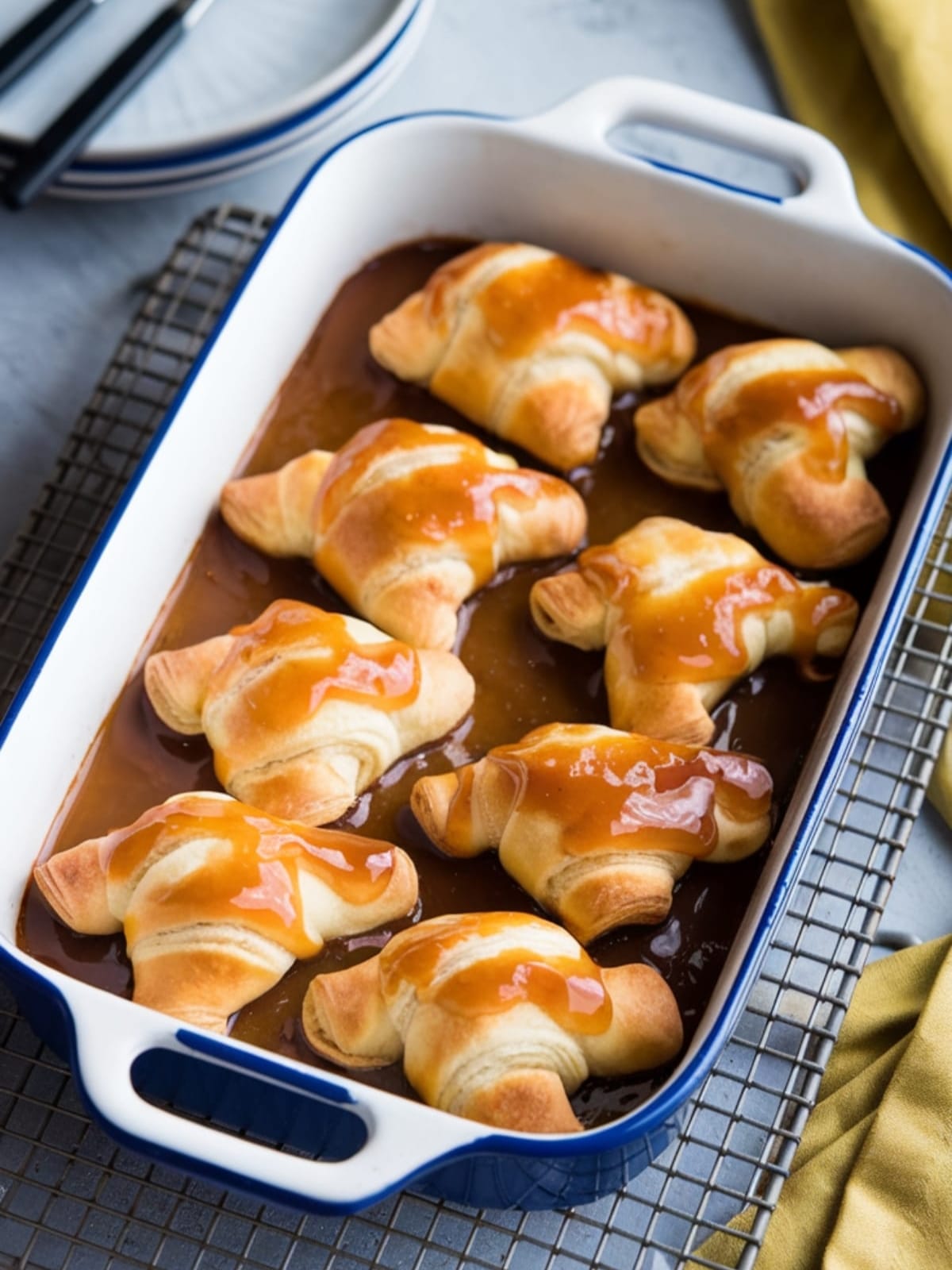 3-Ingredient Crescent Roll Apple Dumplings (30 Min Recipe)