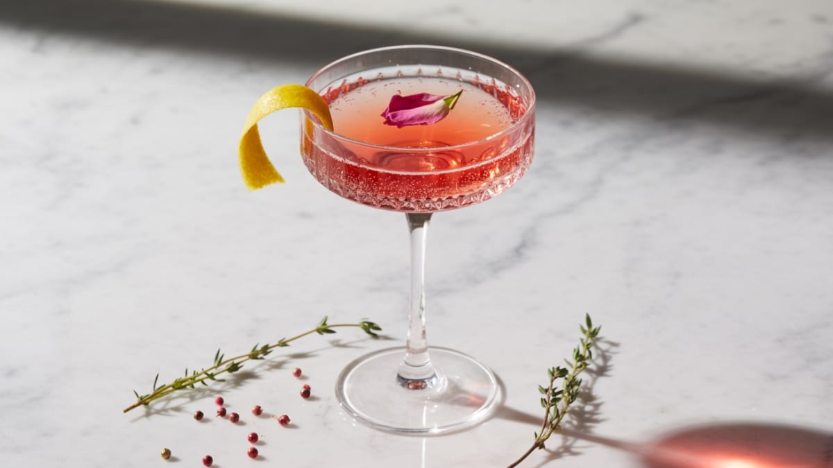 Kiss from A Rosé Cocktail A Refreshing Twist on Summer Sipping
