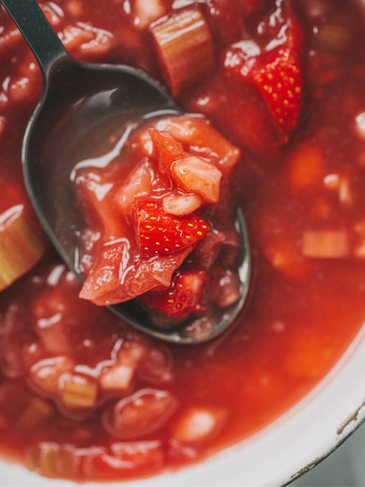 Homemade Strawberry Rhubarb Pie Filling - Preserve Spring Flavor