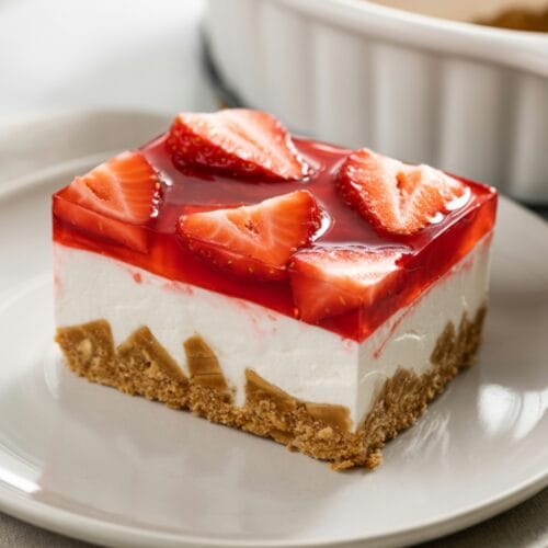 Irresistible Strawberry Pretzel Salad