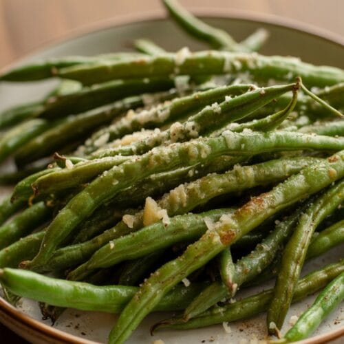 Crispy Oven Baked Green Beans with Parmesan: A Veggie Side Dish Everyone Will Love